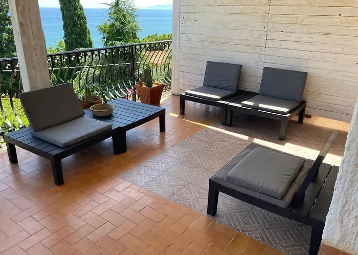 Flore - Penthouse - In * 卡斯特尔达恰